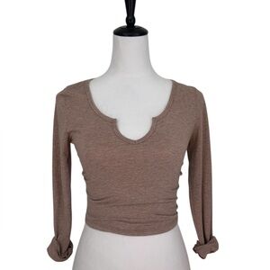 Bozzolo Brown Cropped Long Sleeve Top Small
Notch Neck Stretch Cotton Tee